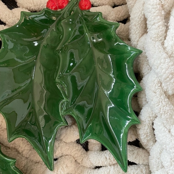 SET OF 2 VINTAGE CERAMIC HOLLY BERRY DIVIDED CANDY/RELISH/TRINKET DISH - Picture 6 of 11